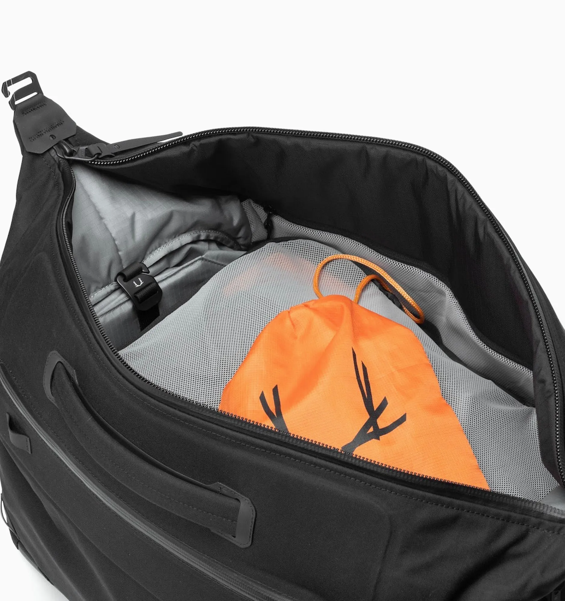 Black Ember DEX 45 Duffle