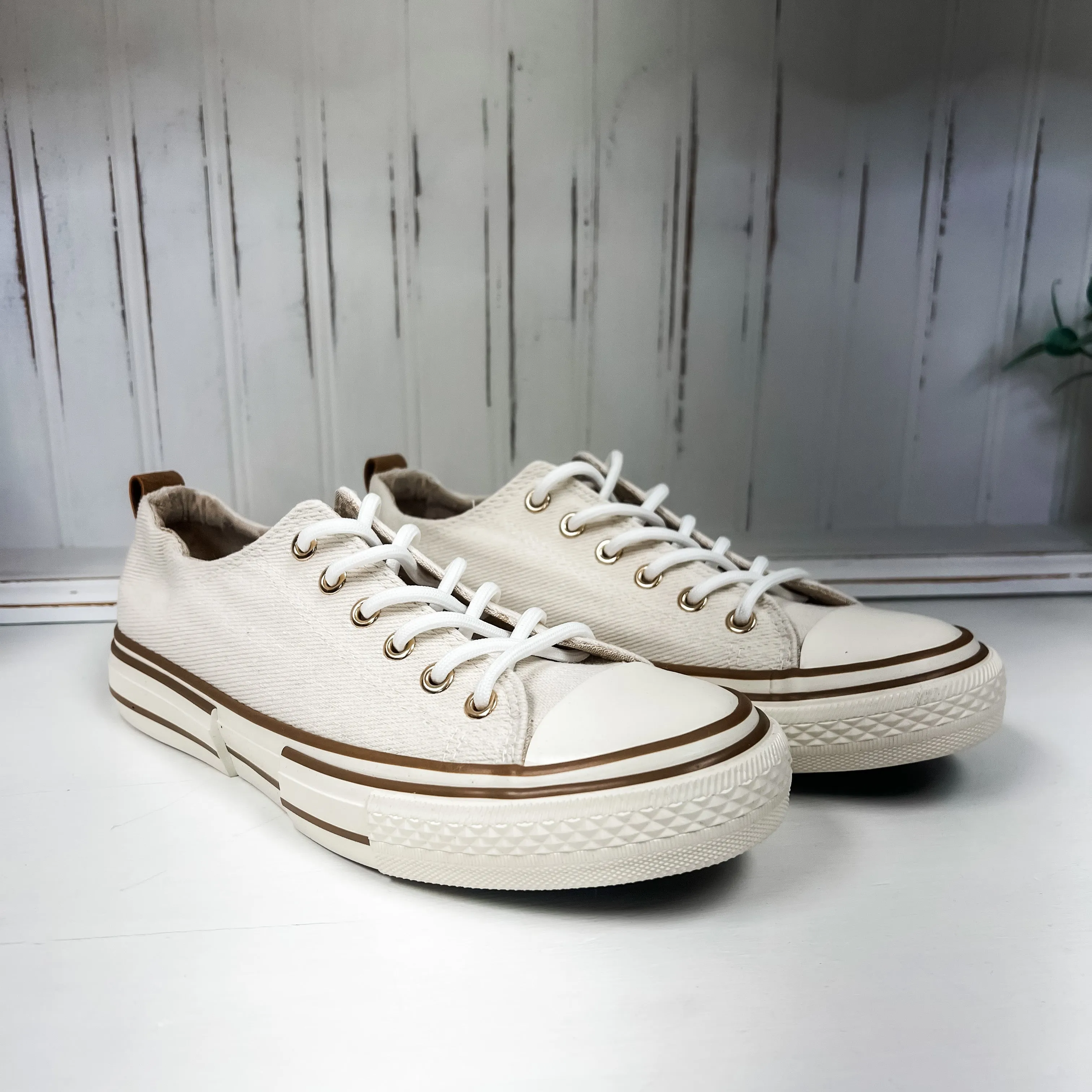 Driana Sneaker - White