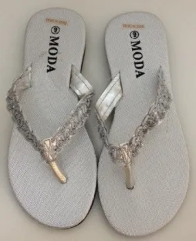 moda silver flip flops Case of 24