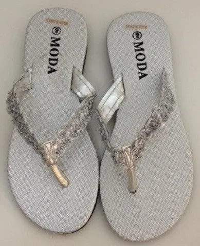 moda silver flip flops Case of 24