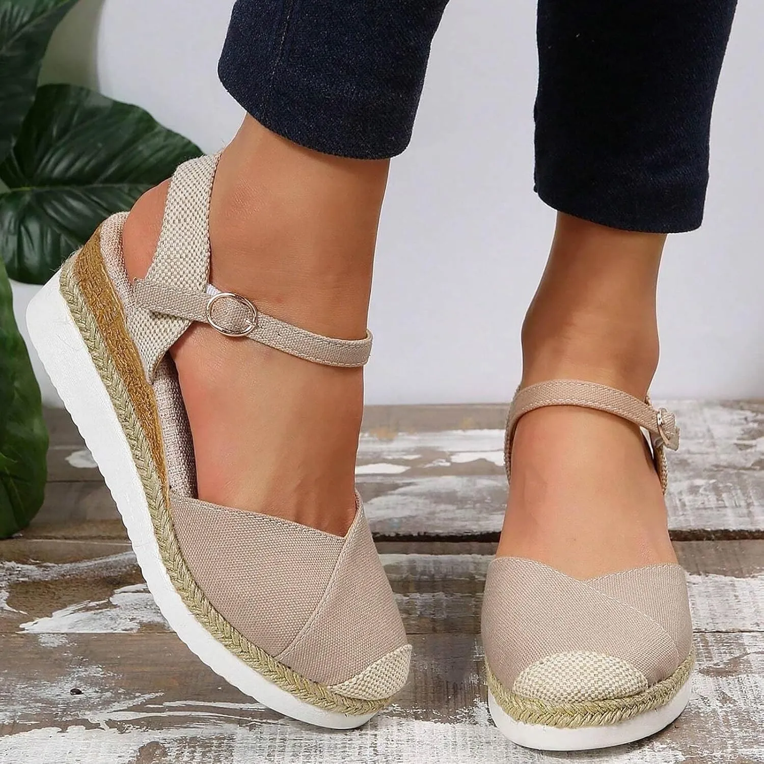 Slide Sandals for Women Women Footwear Comfortable Beach Walking Thong Cushion Sandals Slip on Indoor Outdoor