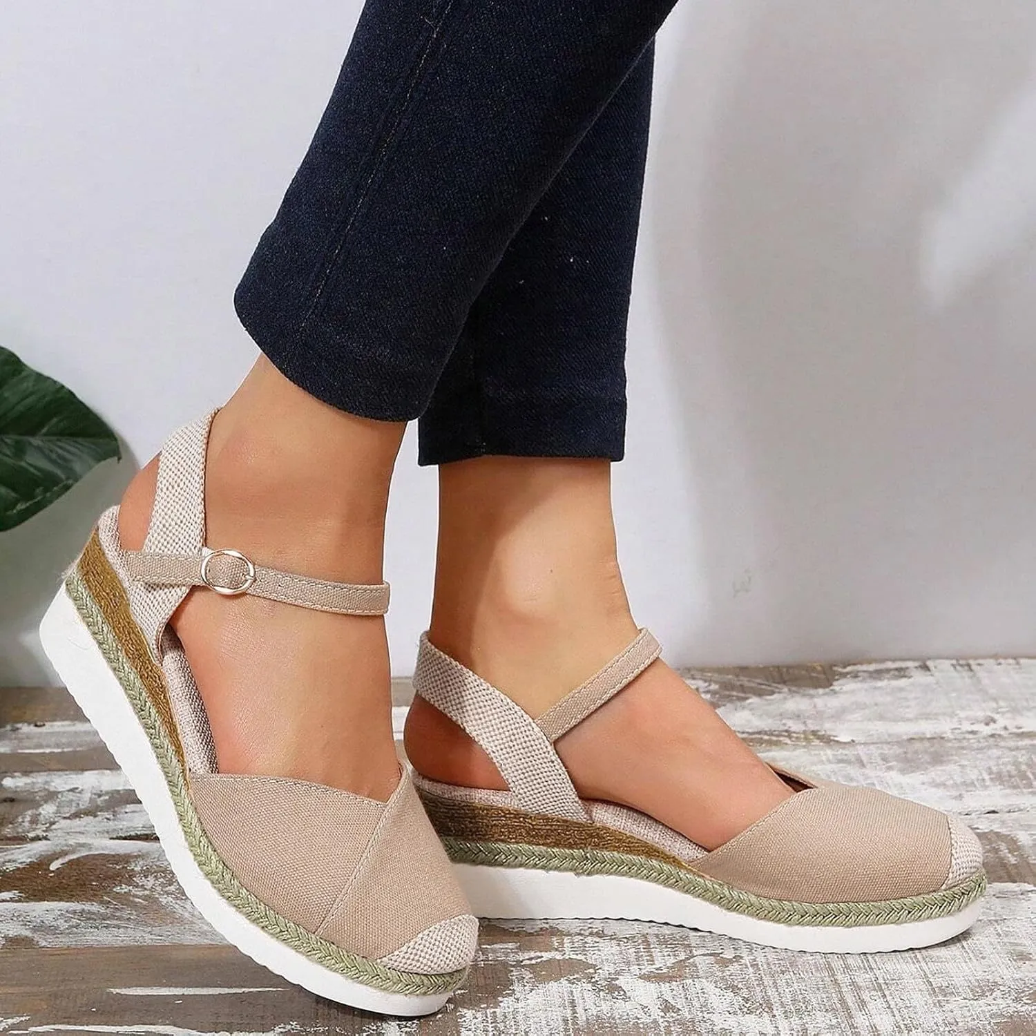 Slide Sandals for Women Women Footwear Comfortable Beach Walking Thong Cushion Sandals Slip on Indoor Outdoor
