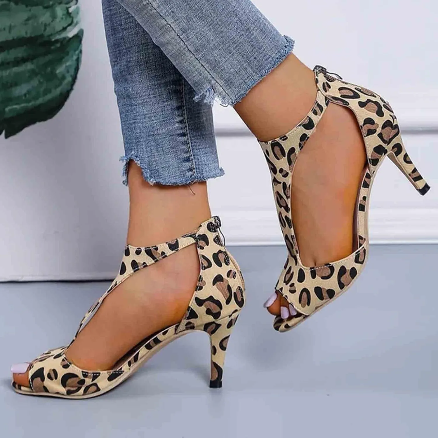 ZBYY Women's Stiletto High Heel Dress Sandals Summer Wedding Party Fashion Peep Toe Cutout Leopard Pump Heeled Sandals